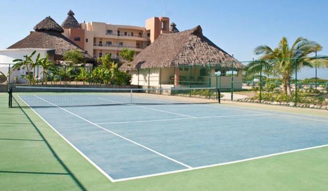 El Coco Casa Amigos , Entire 3 Bedroom Ground Floor Condo At Playa Grande Condominium Resort מראה חיצוני תמונה
